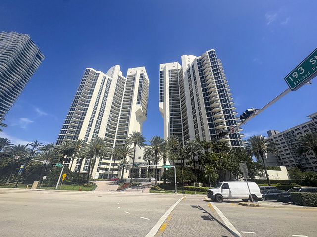 Ocean One Condominium photo 2